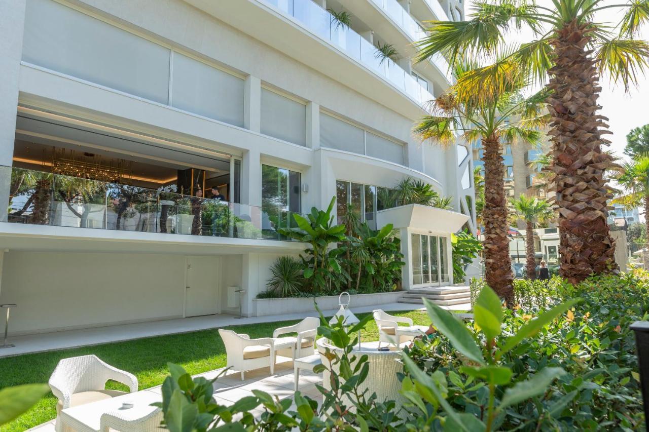 Hotel Sporting ริมินี ภายนอก รูปภาพ