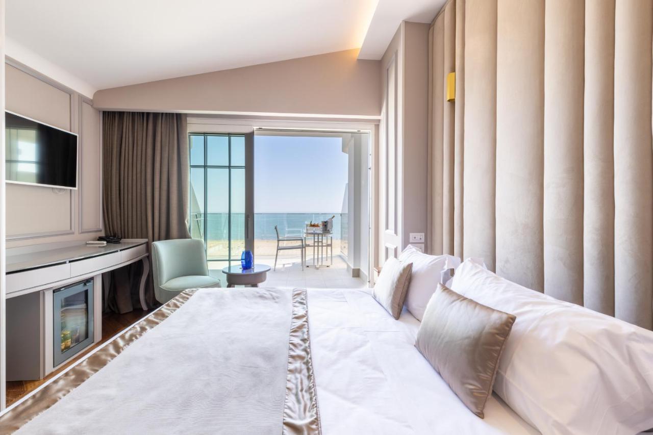 Hotel Sporting ริมินี ภายนอก รูปภาพ
