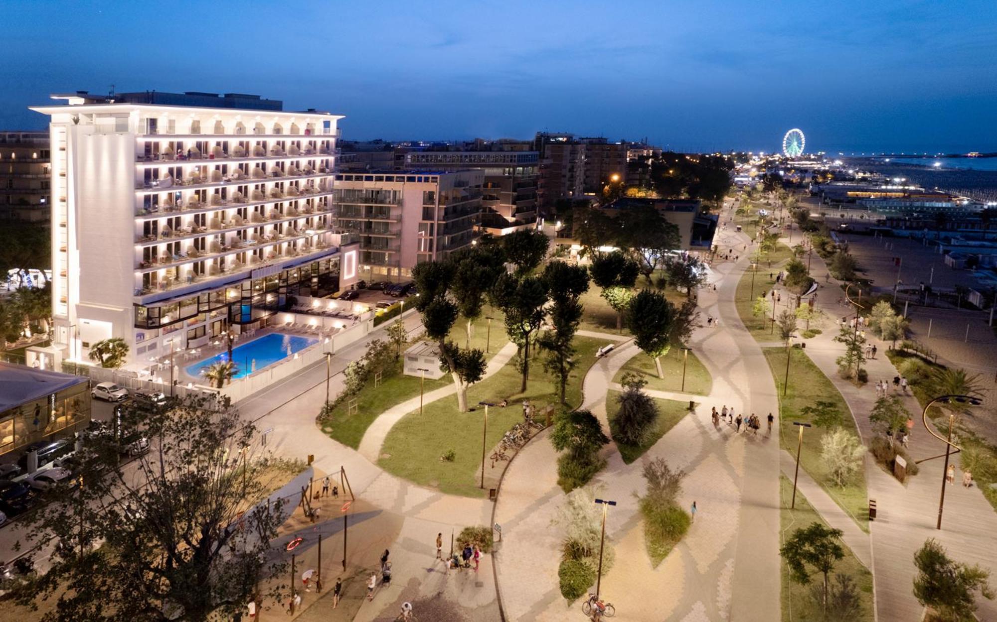 Hotel Sporting ริมินี ภายนอก รูปภาพ